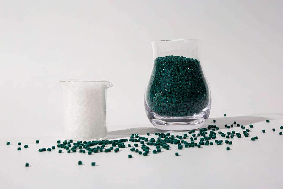 F40氟塑料的性能如何？